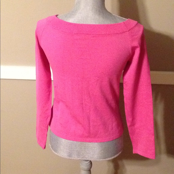 Pink sweater with flowers - Picture 4 of 5